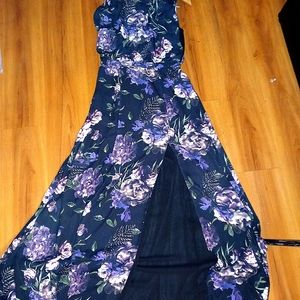 Gorgeous fame and partners evening gowwn